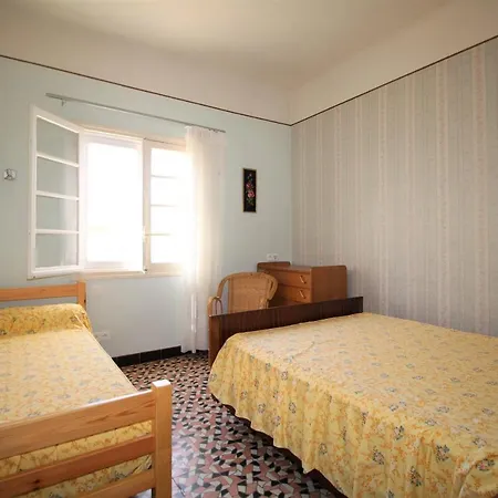 V-t3- 200m ! * Canet-en-Roussillon