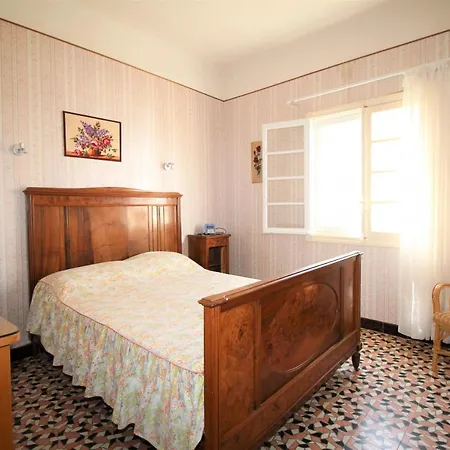 Holiday home V-t3- 200m !